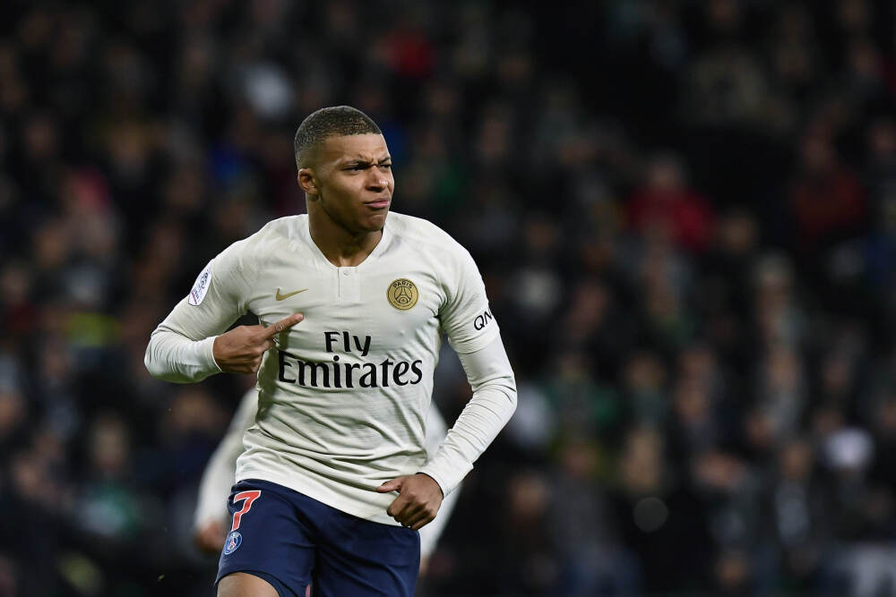 挚达科技(02650)与沙特阿拉伯本地合作伙伴Saudi Controls Ltd签署超亿元电动汽车充电桩大单，布局中东市场